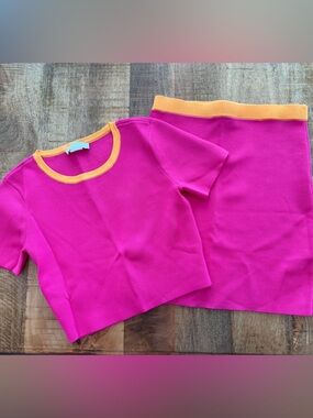 House of Harlow 1960 Vibrant Pink Bandage Top / Skirt Set with Orange Trim